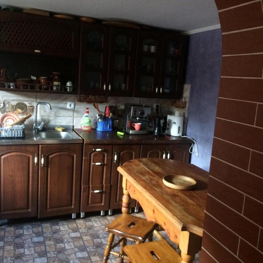 Sadyba Hatynka Jaremče Esterno foto