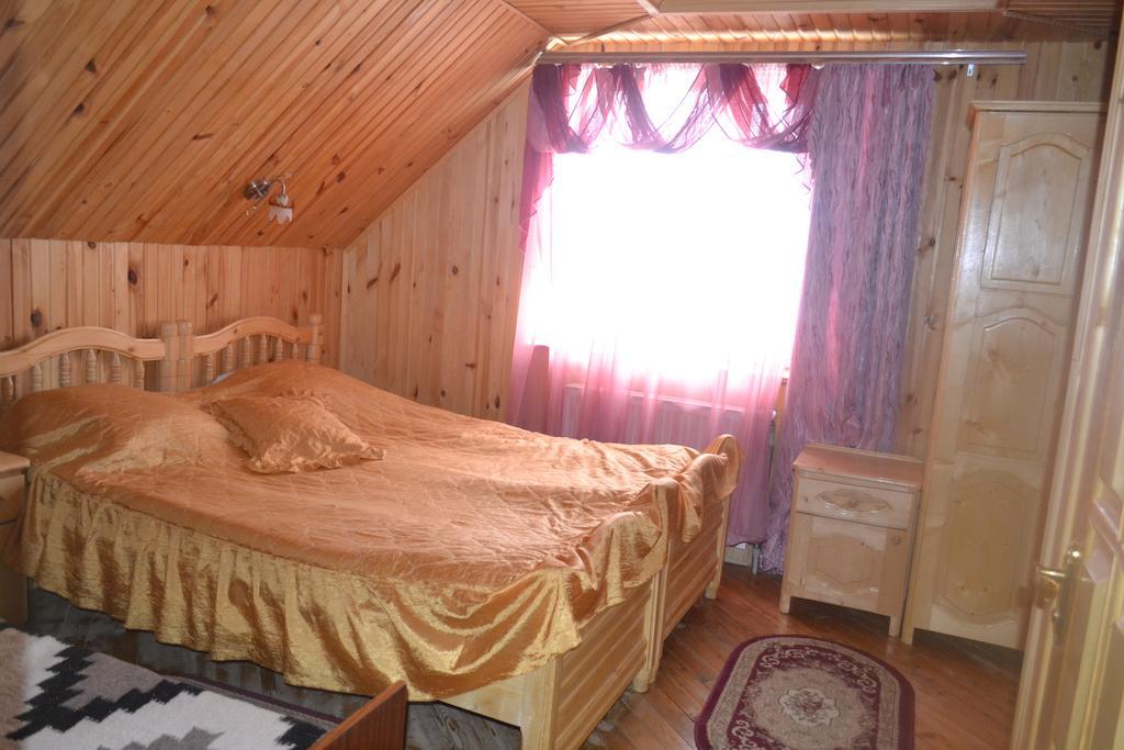 Sadyba Hatynka Jaremče Camera foto