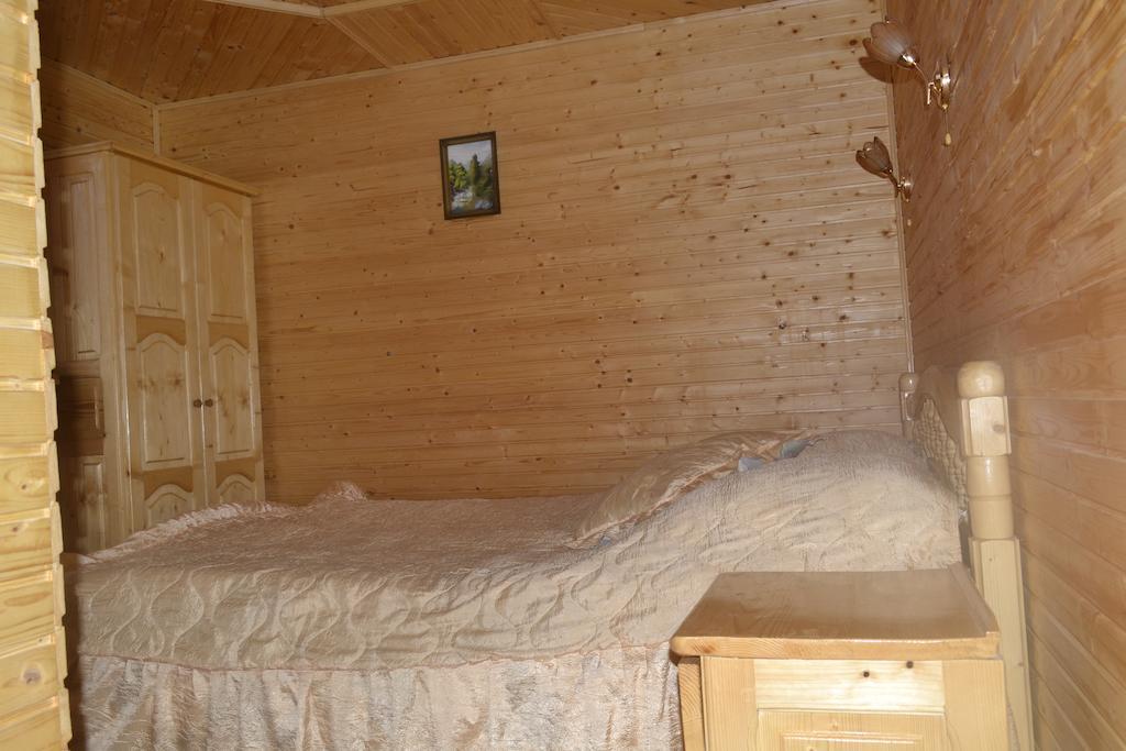 Sadyba Hatynka Jaremče Camera foto