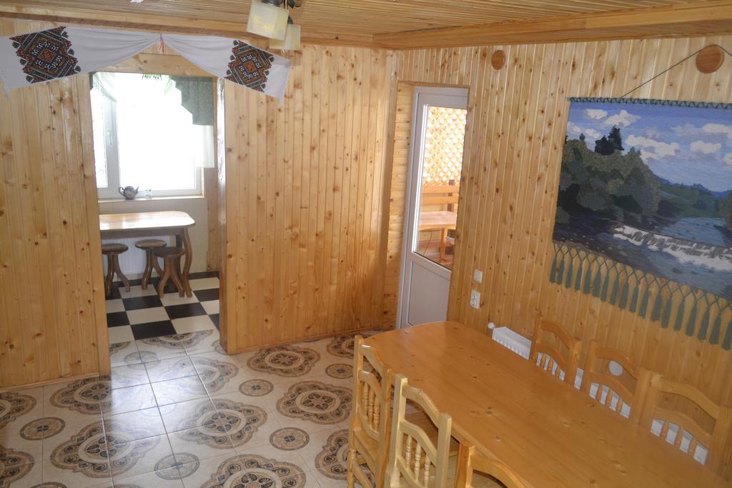 Sadyba Hatynka Jaremče Camera foto