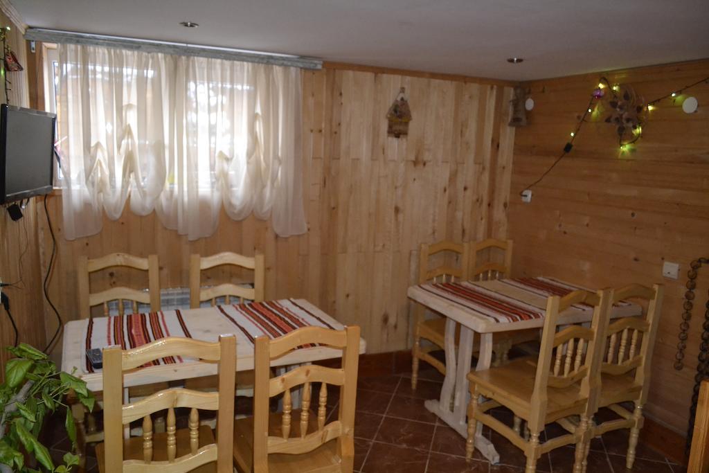 Sadyba Hatynka Jaremče Camera foto