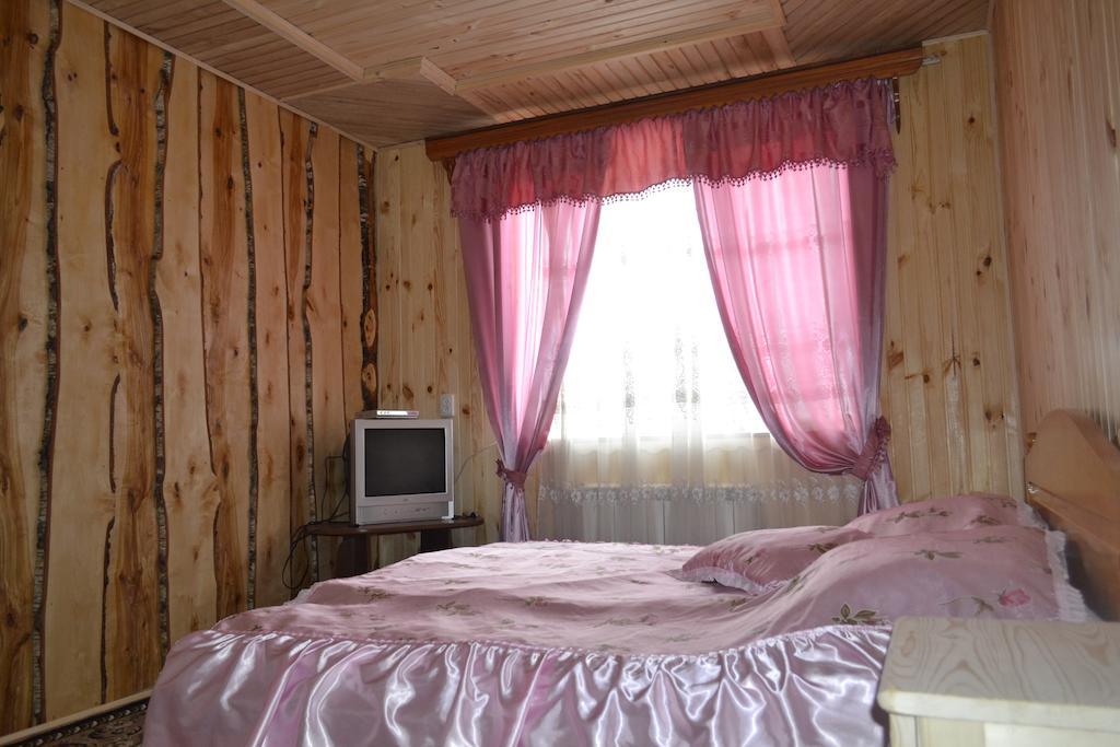 Sadyba Hatynka Jaremče Camera foto